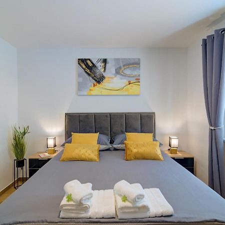Apartman Mia Senj  Bagian luar foto