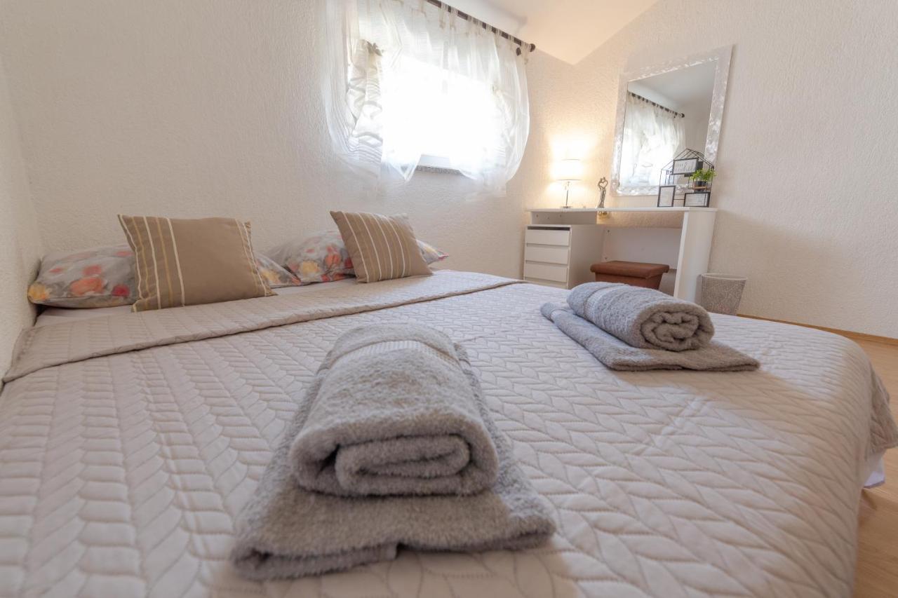 Apartman Mia Senj  Bagian luar foto
